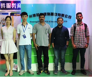 印度客户到中国广州羞羞漫画18禁采购健身房器材