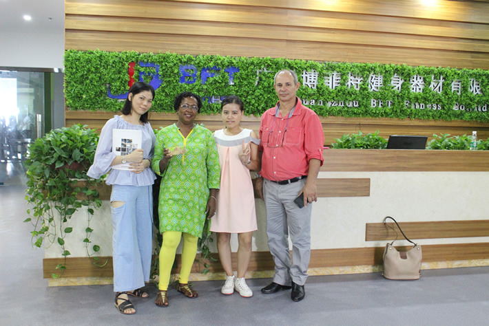 莫桑比克来中国进口羞羞漫画18禁商用健身房器材