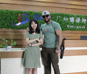 埃及客户再次来中国采购羞羞漫画18禁健身器材